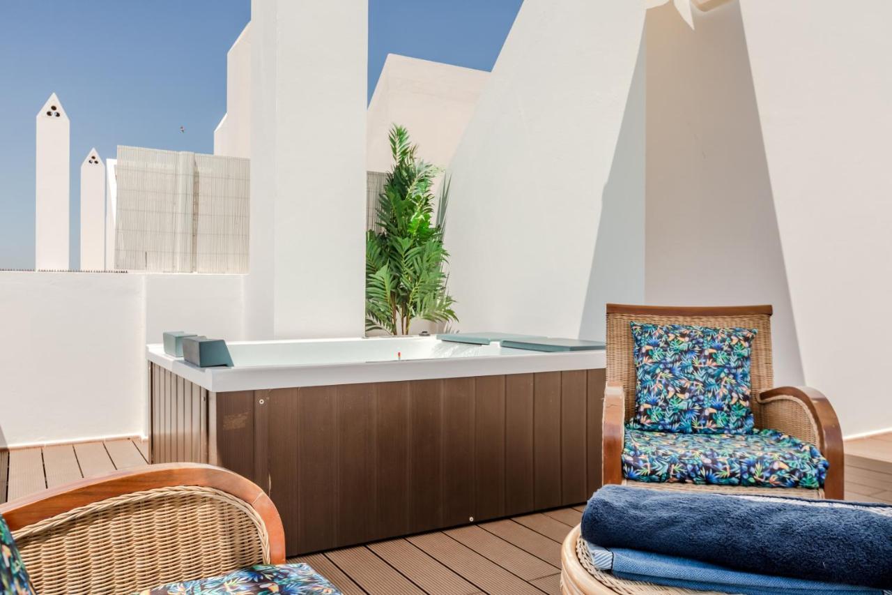 Seascape Villa Private Pool & Rooftop Jacuzzi With Sea View Near Manta Rota Beach Vila Nova de Cacela Dış mekan fotoğraf